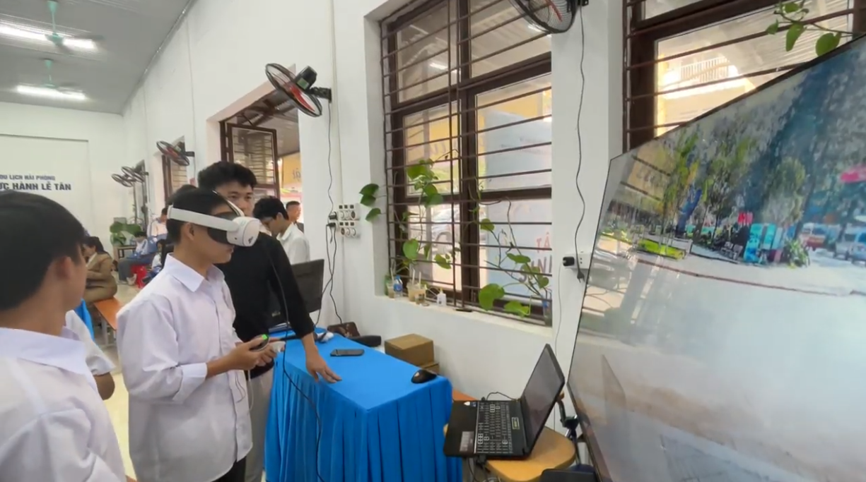 Trải nghiệm công nghê VR